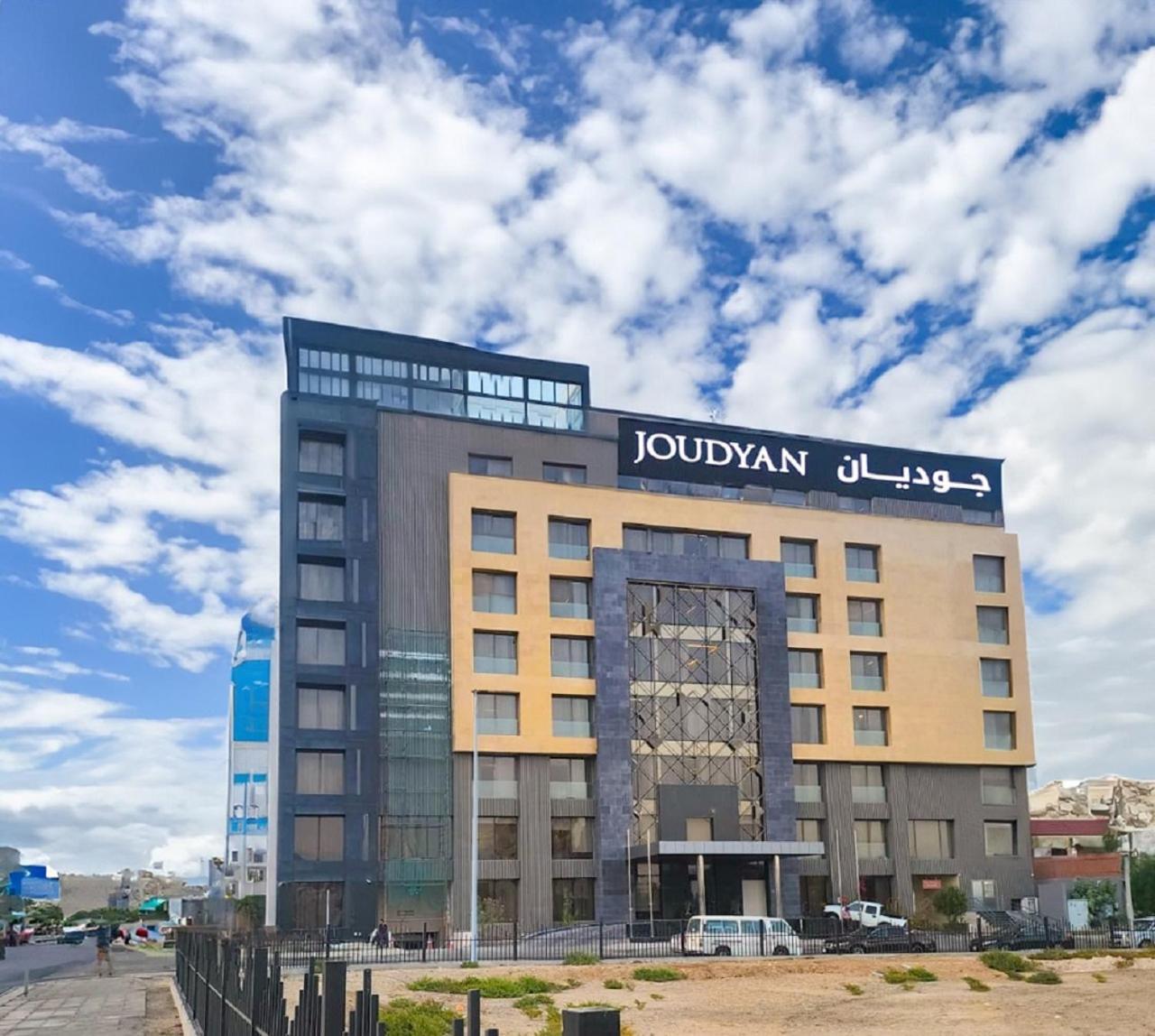 Готель Joudyan King Road Jeddah By Elafجوديان طريق الملك جدة Екстер'єр фото
