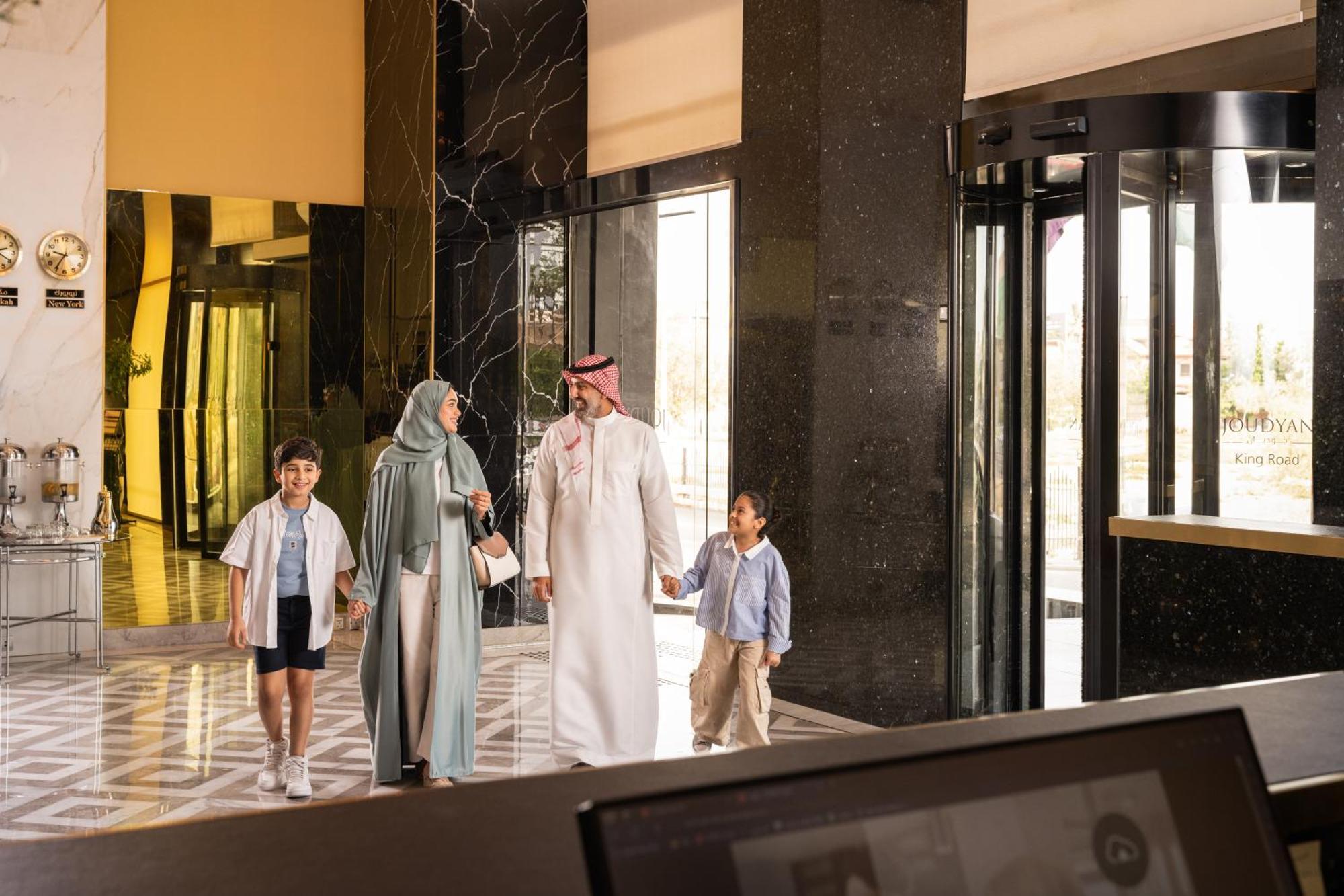 Готель Joudyan King Road Jeddah By Elafجوديان طريق الملك جدة Екстер'єр фото